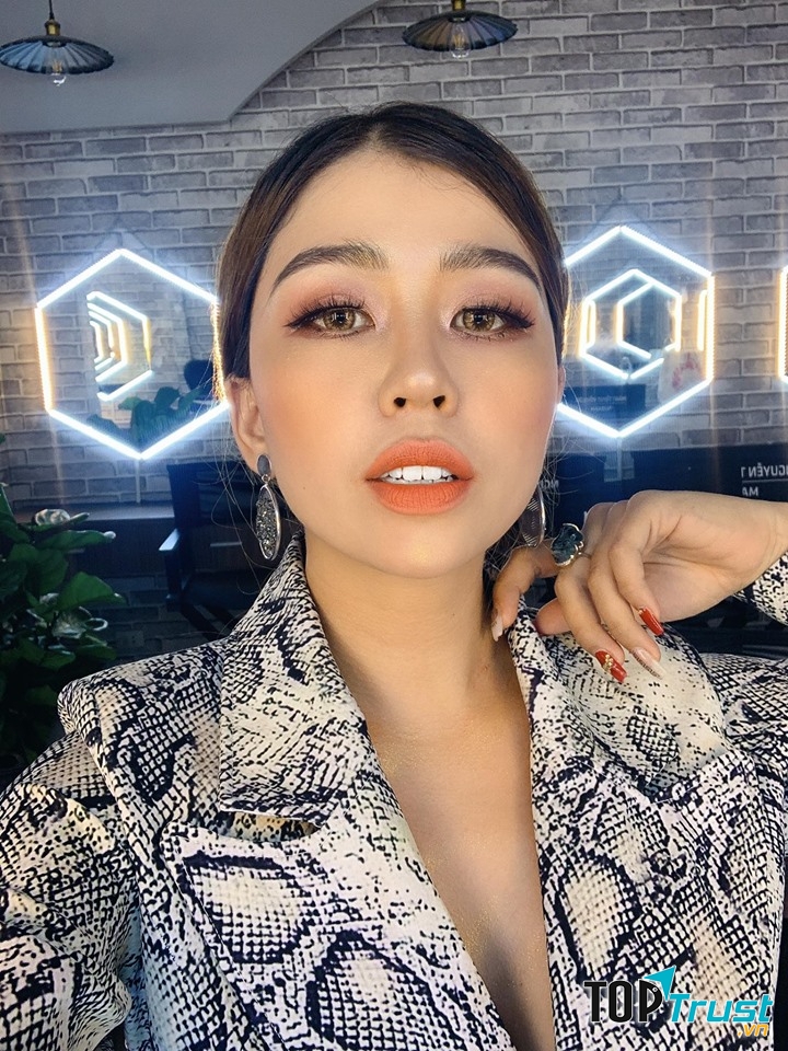 Nguyễn Tuyết Trâm Makeup