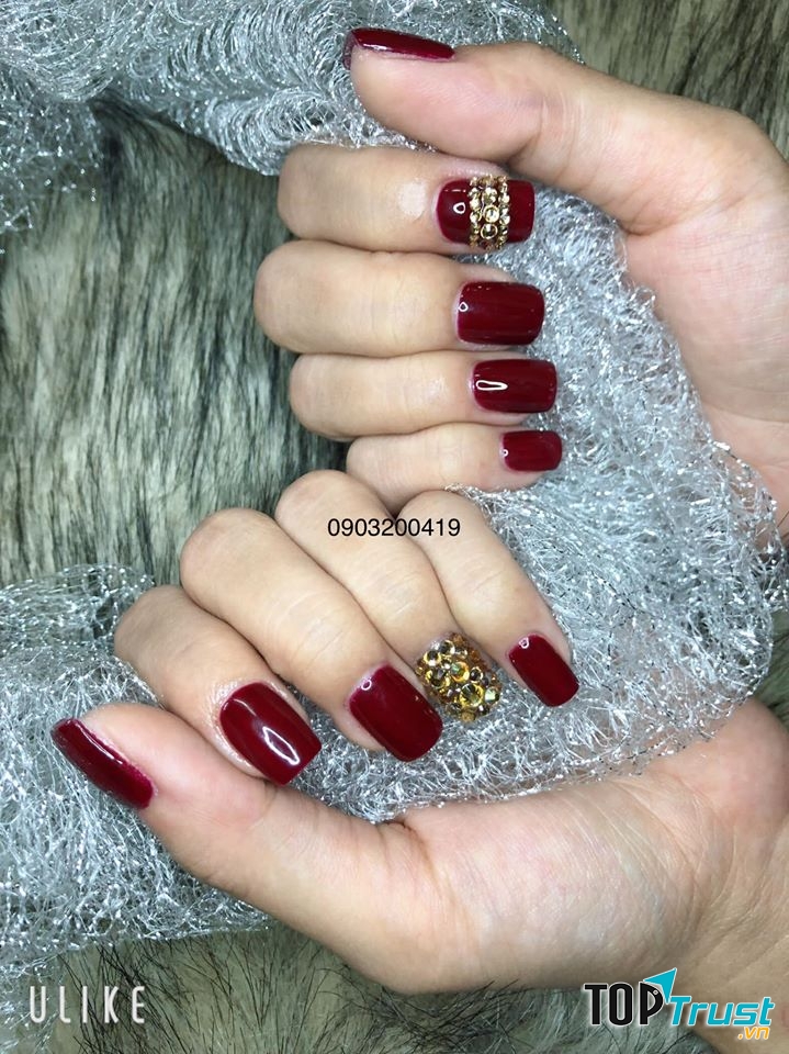 Nguyễn's Nails