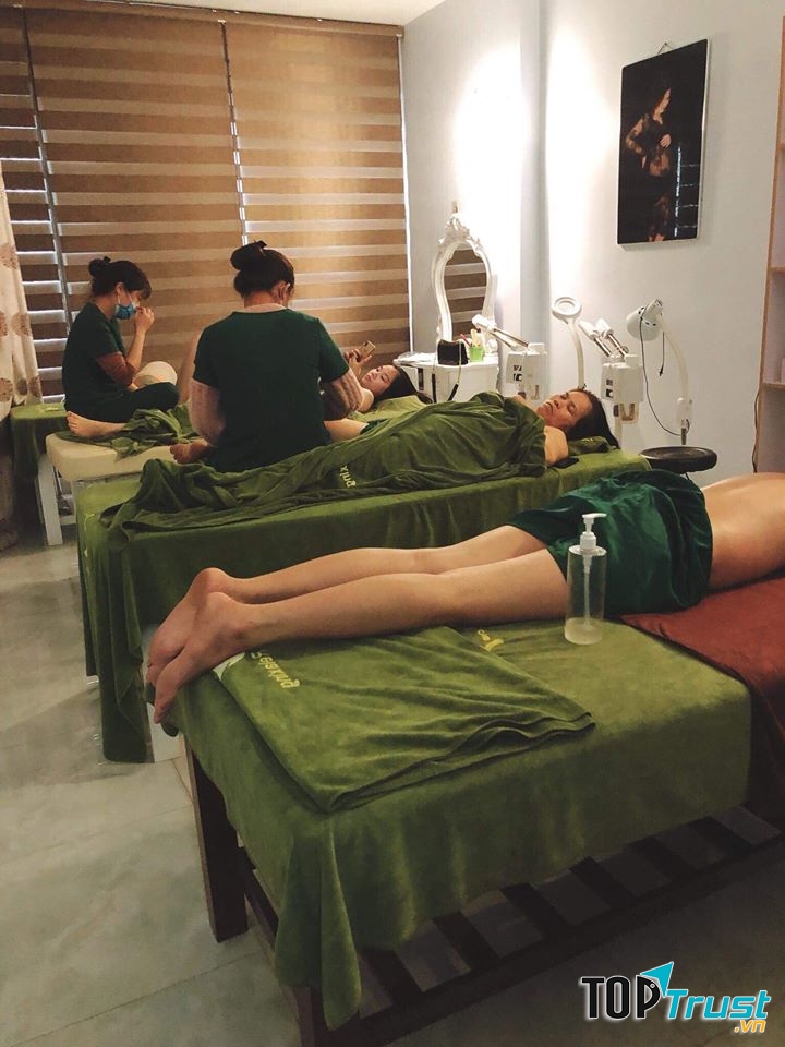 Nhà Bảo hộ Mẹ & Bé H.T