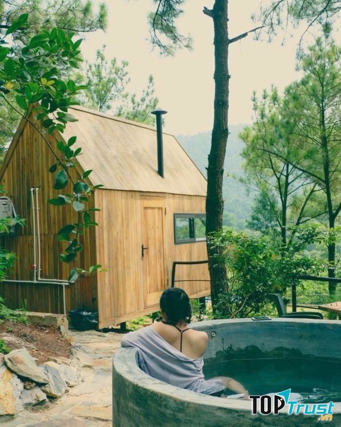 Nhà bên rừng – U Lesa