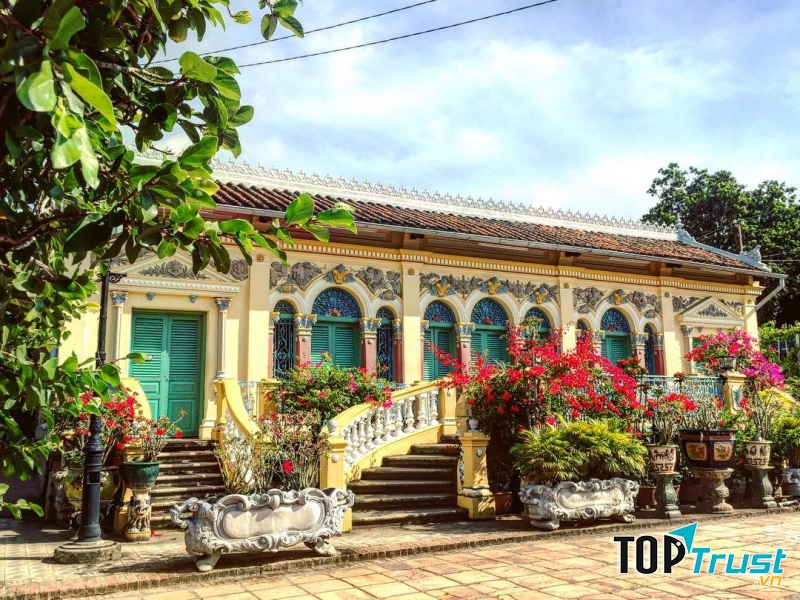 Nhà cổ Bình Thủy đẹp nhất xứ Tây Đô