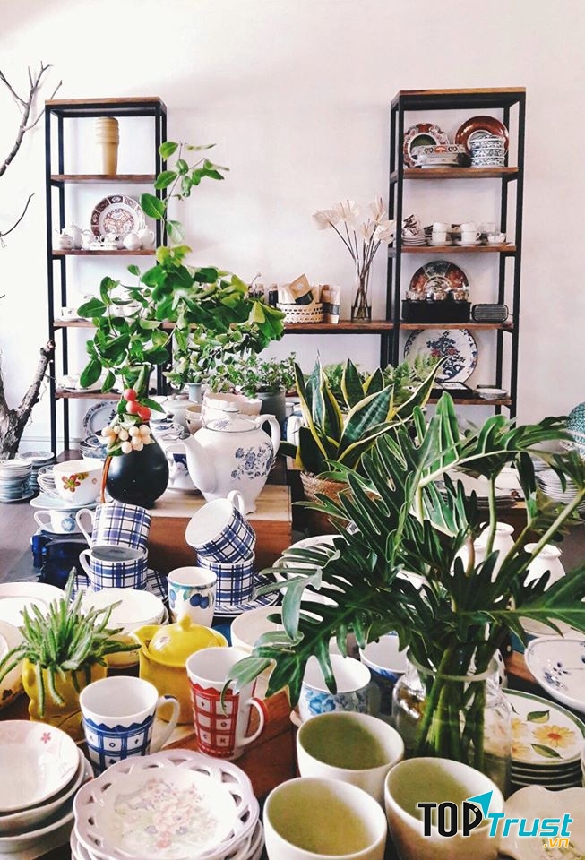 Nhà Có Hai Người Store