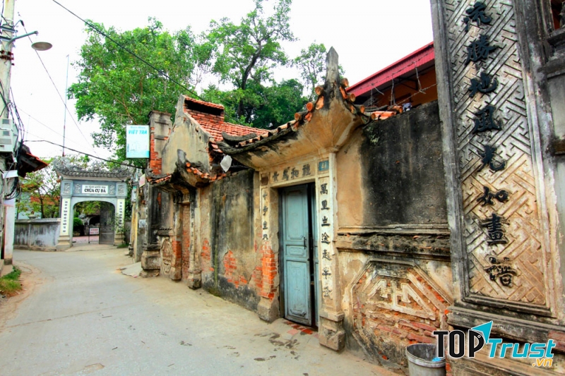 Một góc của làng cổ Cự Đà