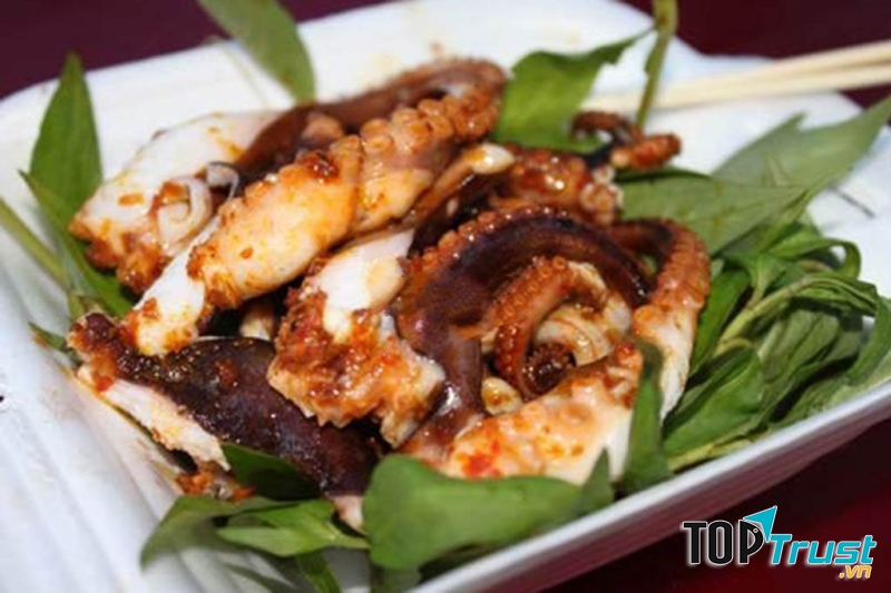 Món bạch tuộc nướng ngon tuyệt hảo
