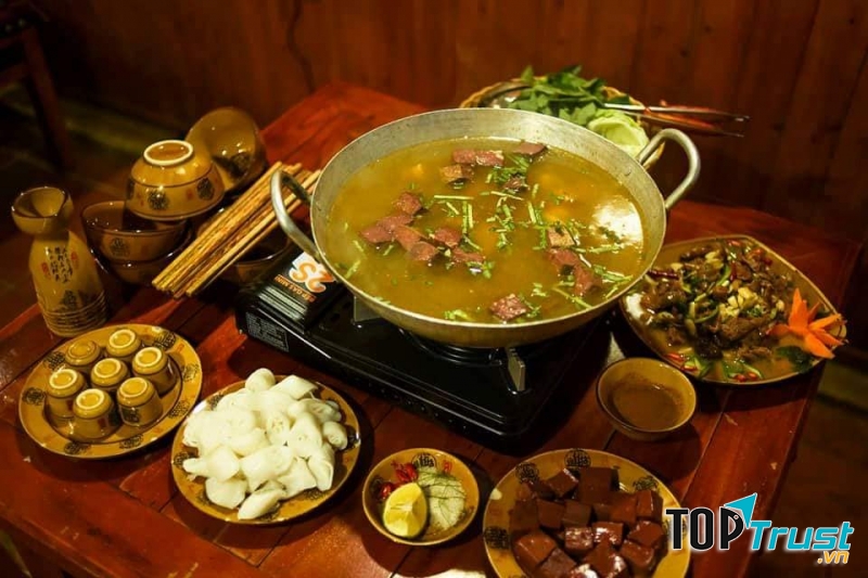 Nhà hàng A Phủ Sa Pa