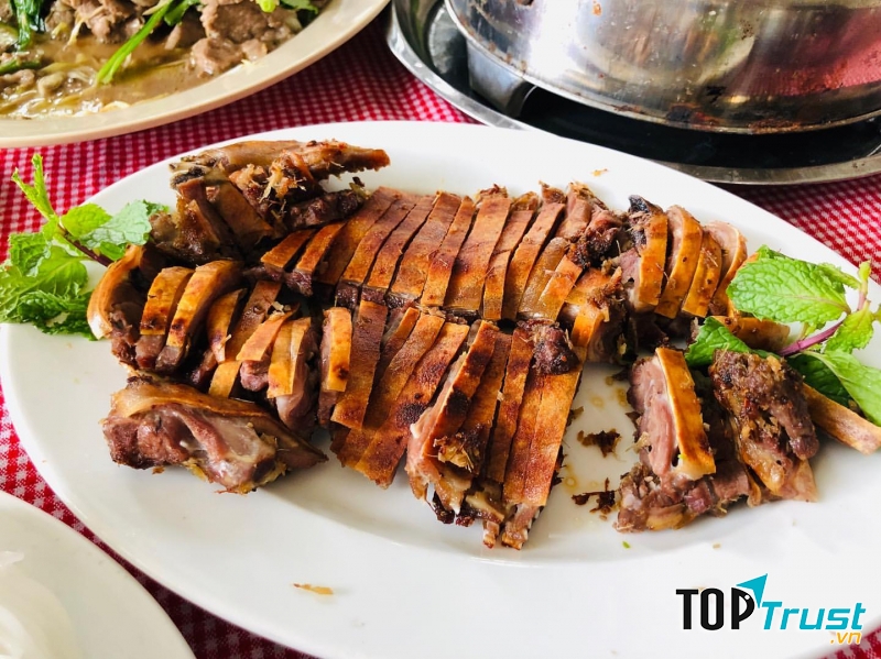 Nhà hàng ẩm thực Không gian xanh