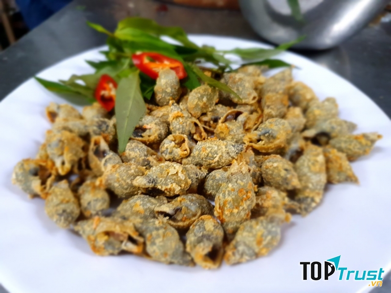 Nhà Hàng Biển Đông 1