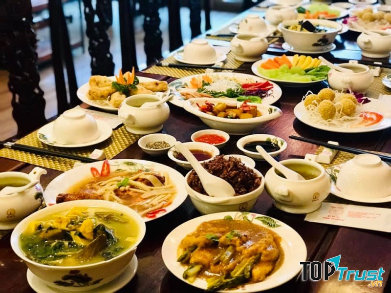 Nhà Hàng Bồ Đề Tâm