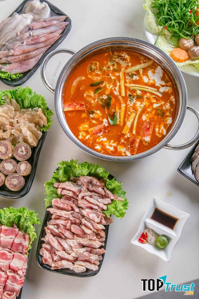 Lẩu Bò Nhúng Dấm & Phở Lý Quốc Sư