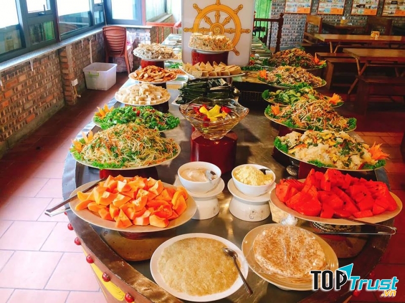 Nhà Hàng Buffet Chay Tịnh Thực - Tinh Thuc Vegetarian Food Restaurant