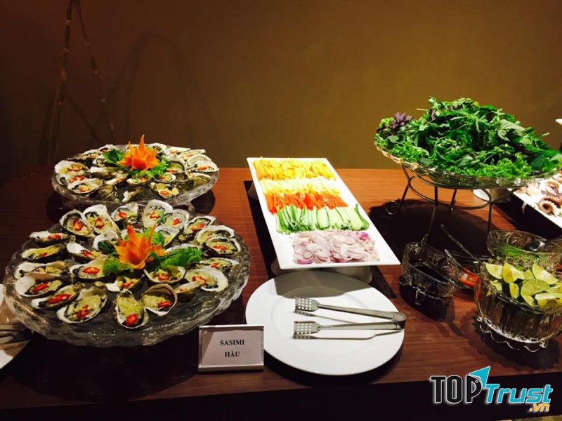 Buffet ngon hấp dẫn tại nhà hàng