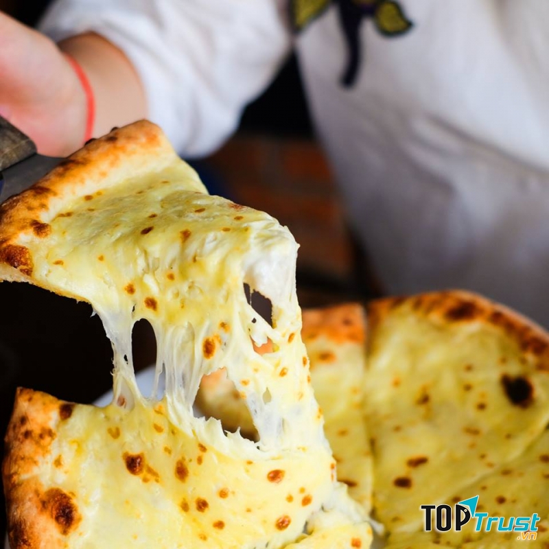 Nhà hàng Buzza Pizza