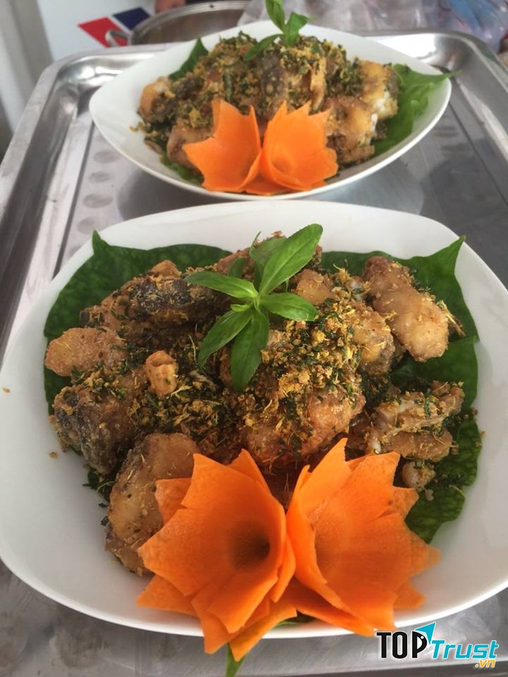 Nhà hàng phục vụ rất nhiều món ăn đặc trưng của Mộc Châu