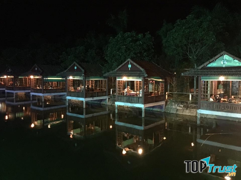 Nhà hàng câu cá thư giãn Không Gian Xanh