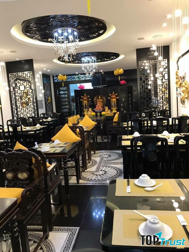 Không gian tại Nhà hàng chay Thiện Phát