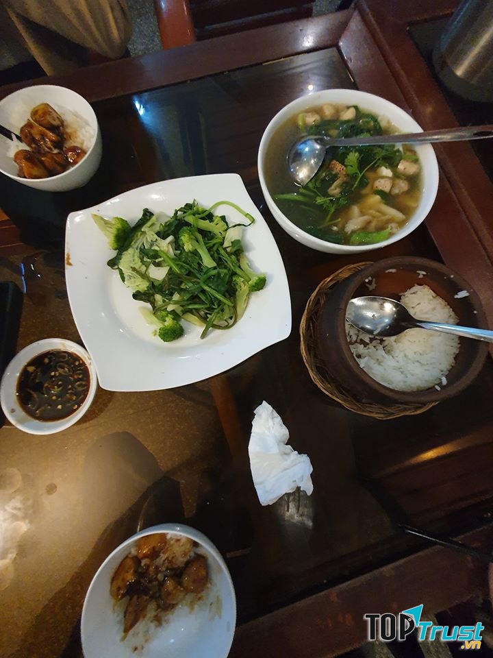 Nhà hàng chay Từ Hạnh