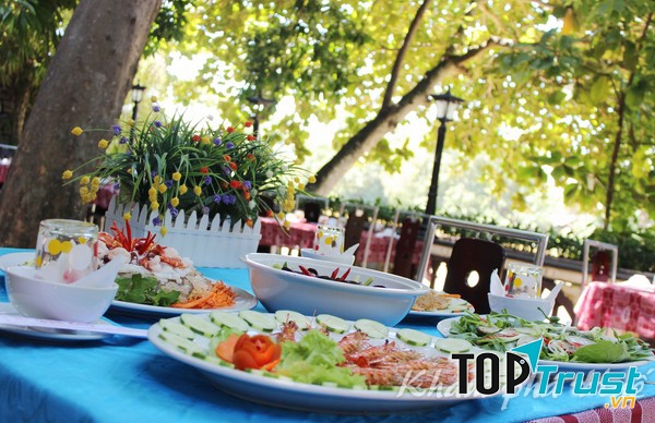 Nhà hàng chuyên món Huế Nhà hàng Quỳnh Hương