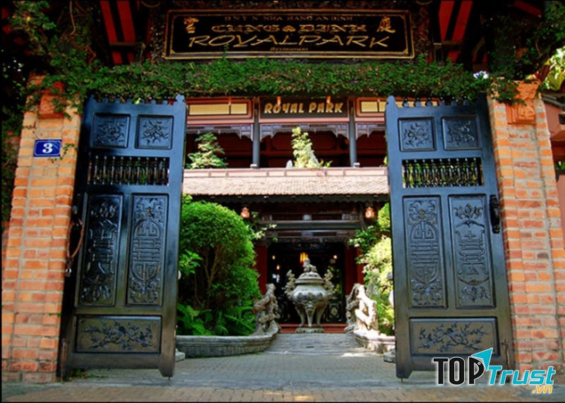 Nhà hàng Cung Đình Huế,