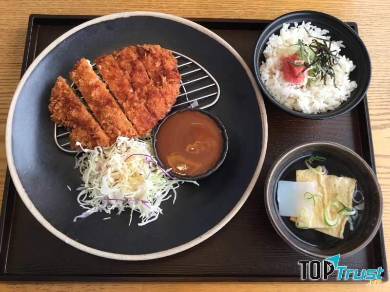 Nhà hàng Daikon Foods