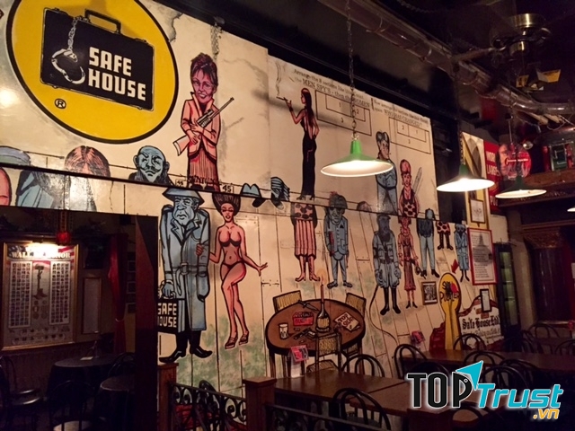 Nhà hàng điệp viên Safe House