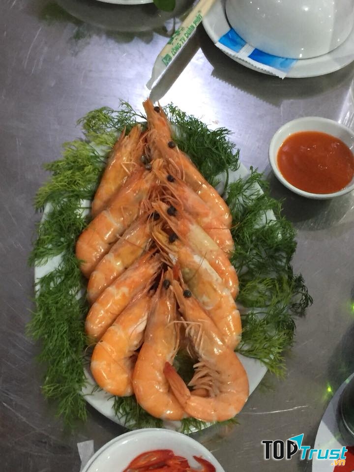 Món ăn thơm ngon được chế biến tại nhà hàng Đồ Sơn 689