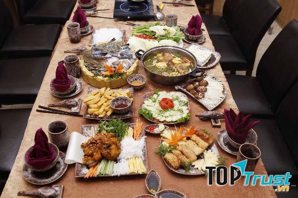 Nhà hàng Đông Hải - Hải sản cá sông