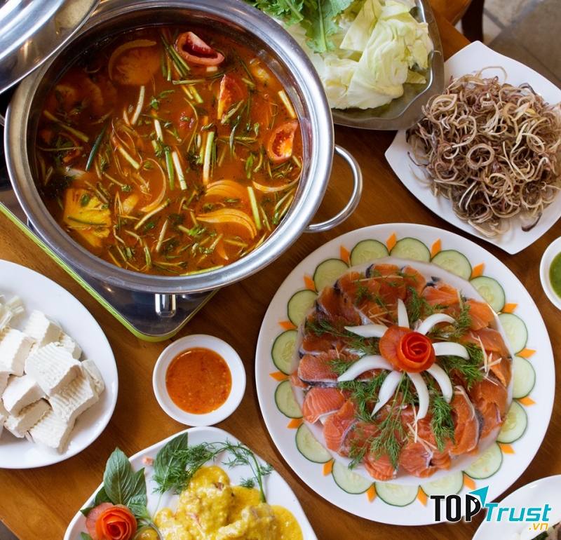 Nhà hàng Già Bản