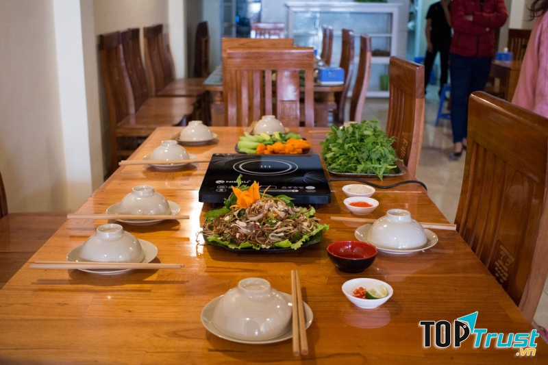 Nhà Hàng Green Karst