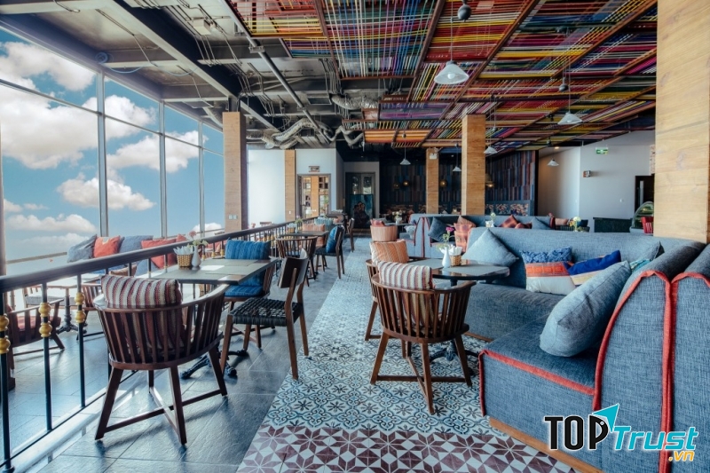 Nhà hàng Hải Cảng