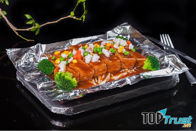 Món ăn tại Nhà hàng Hải Cảng - Nguyễn Chí Thanh