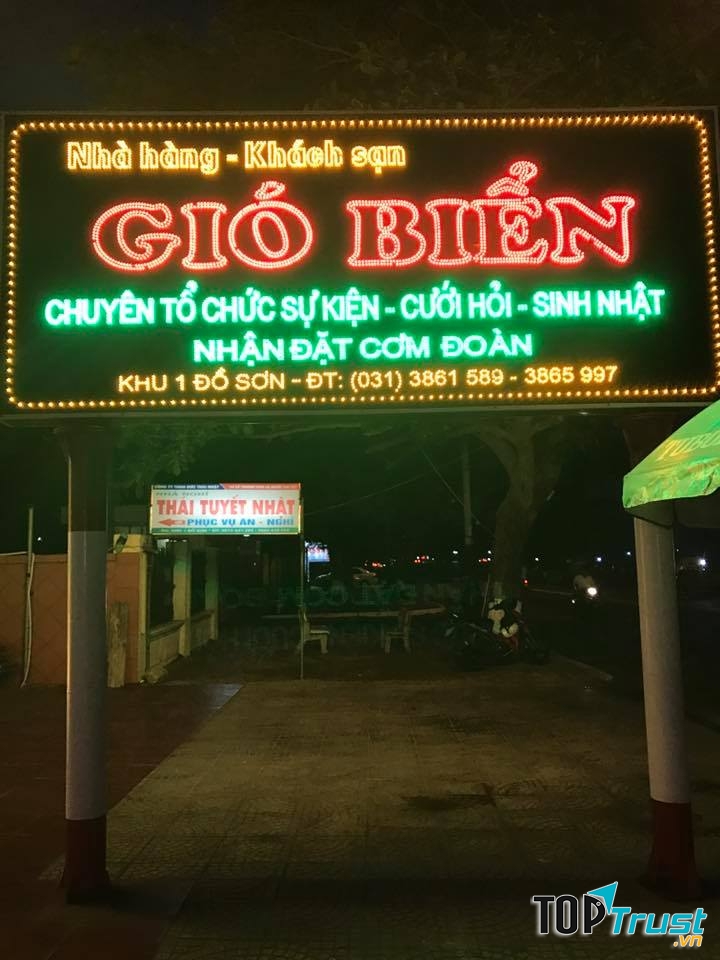 Nhà hàng hải sản Gió Biển