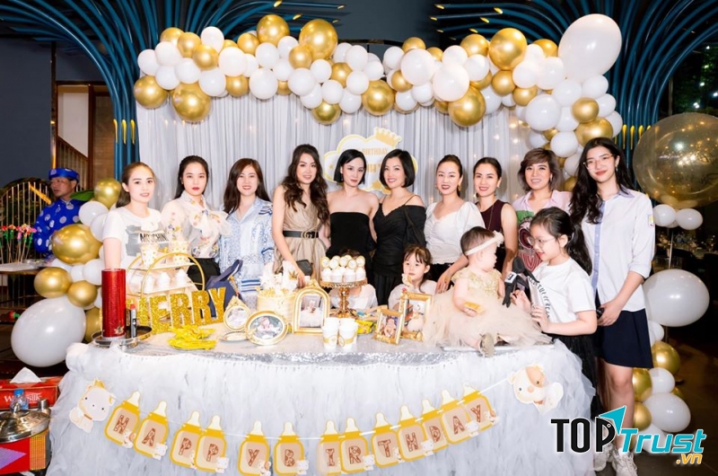 Bữa tiệc sang trọng