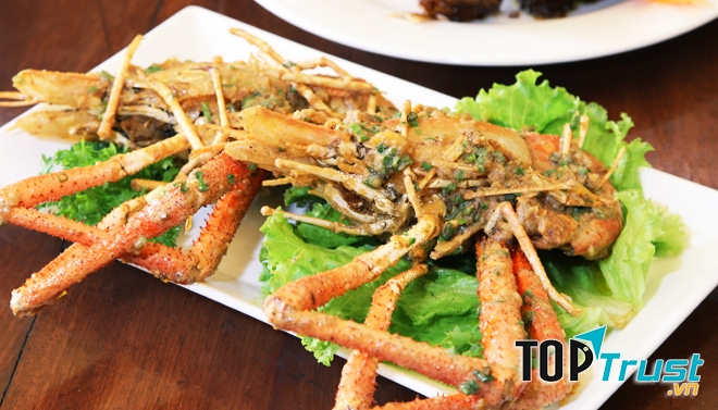 Món Tôm Càng Xanh luôn được thực khách yêu thích