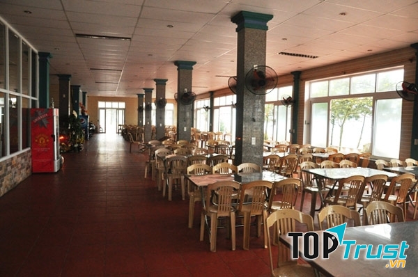 Không gian sạch sẽ, thoáng mát