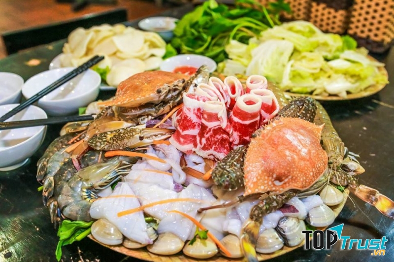 Nhà Sản Hải Sản Trường Y luôn đảm bảo hải sản luôn tươi ngon