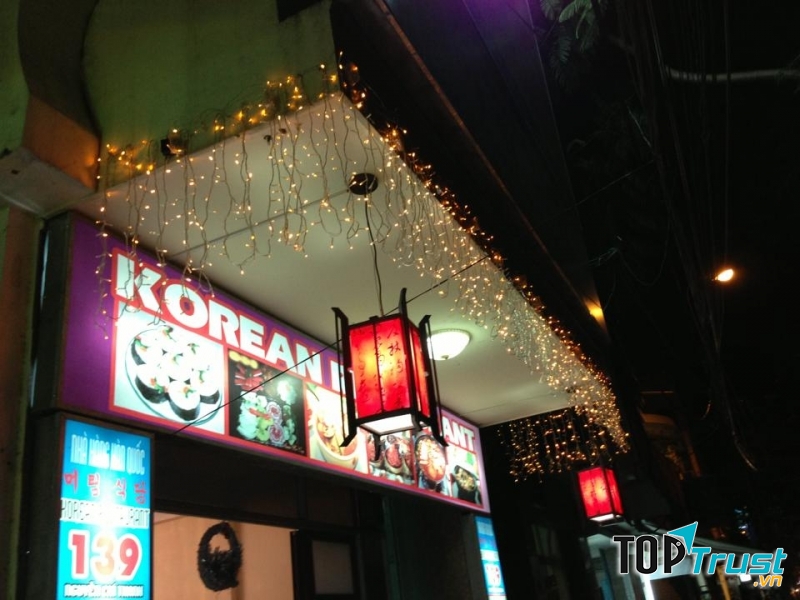 Không gian của quán