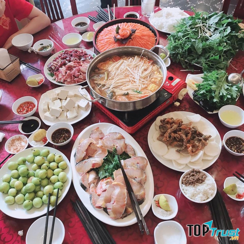 Nhà Hàng Hoa Sữa Lào Cai