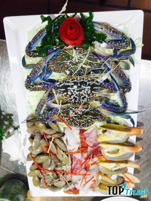 Hải sản nhúng lẩu