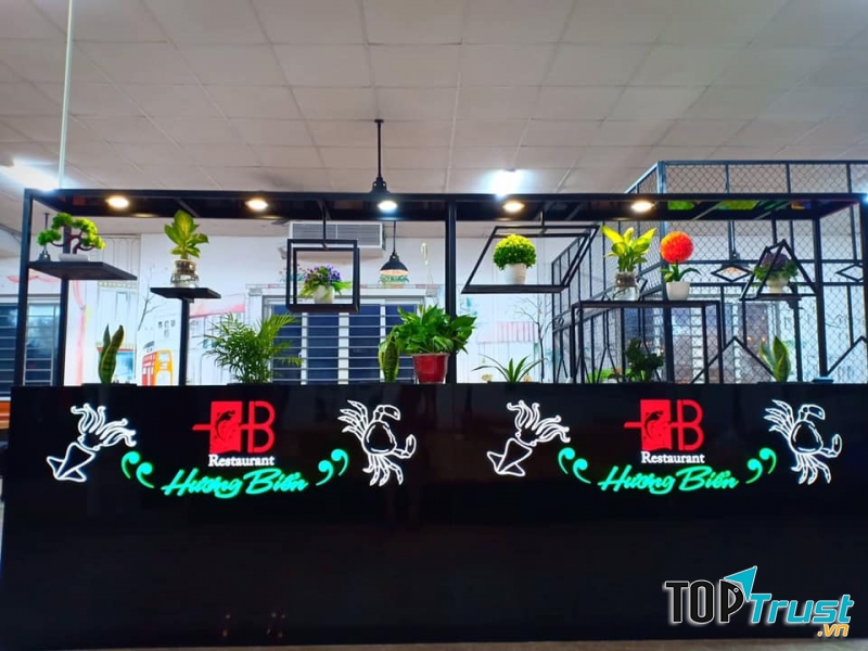 Nhà Hàng Hương Biển