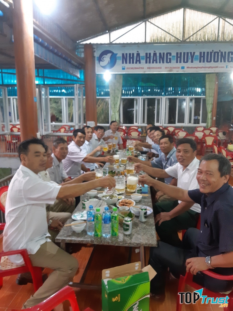 Nhà hàng Huy Hương Cửa Lò