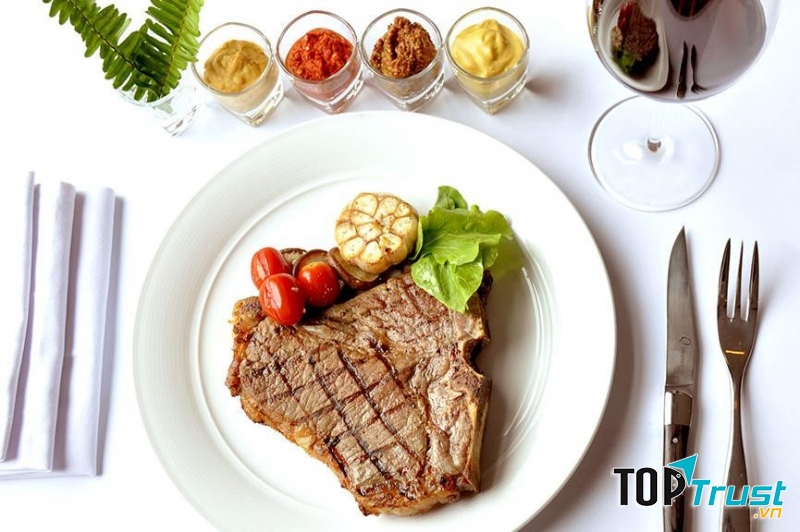 Jacksons Steakhouse quyến rũ thực khách bởi ẩm thực thượng hạng, đặc biệt là những món steak
