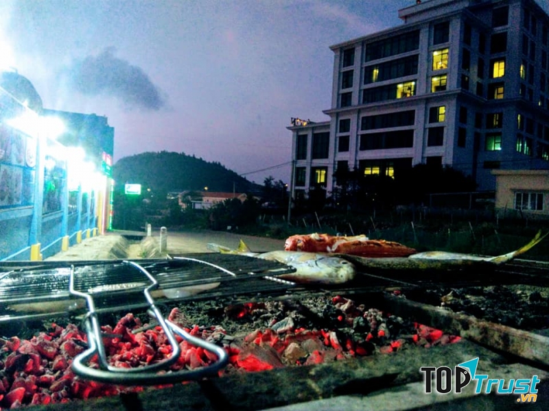 Nhà hàng - Karaoke Hải Âu Lý Sơn