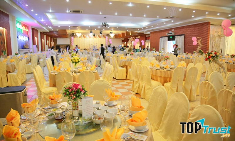 Nhà hàng khách sạn Cửu Long