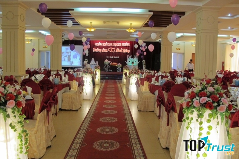 Nhà hàng khách sạn Giao Tế