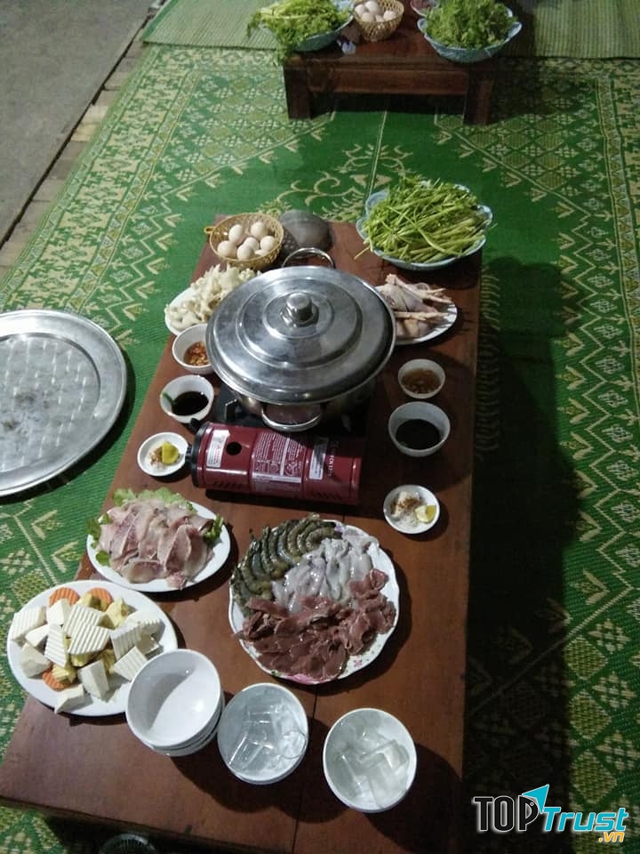 Nhà Hàng Khôi Đen