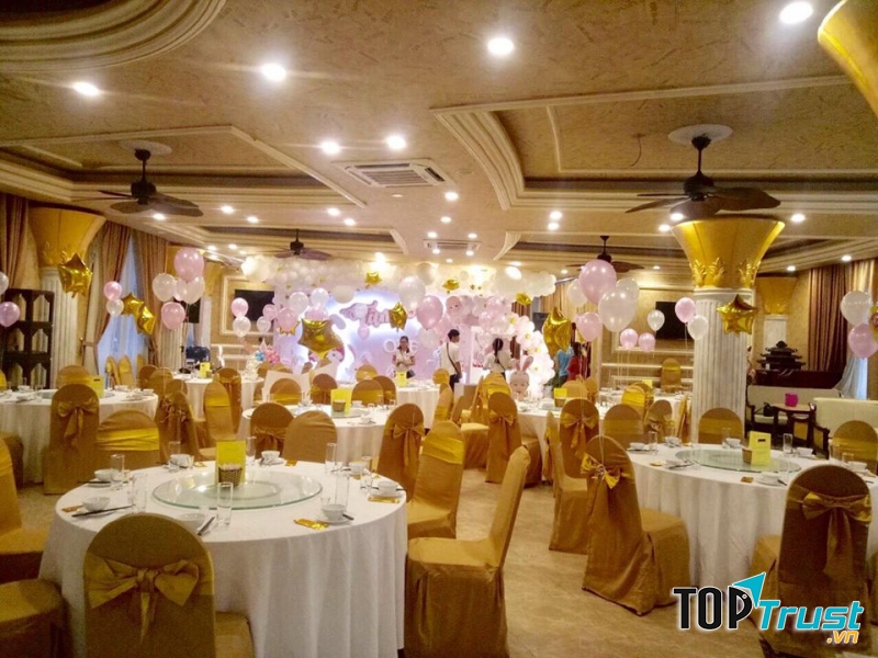 Không gian tiệc cưới tại Nhà hàng Lake View