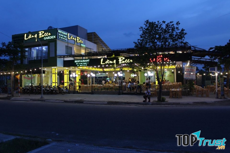 Nhà hàng làng Beer
