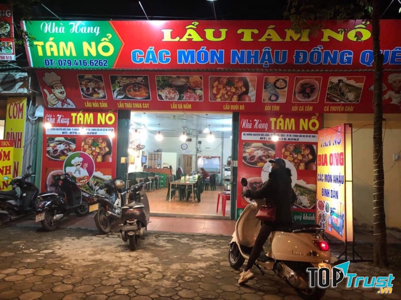 Nhà hàng Lẩu Tám Nổ