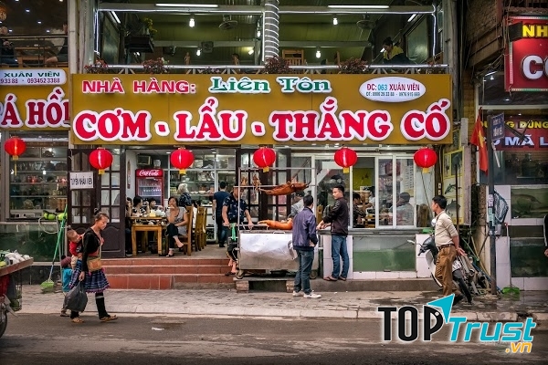 Nhà hàng Liên Tôn