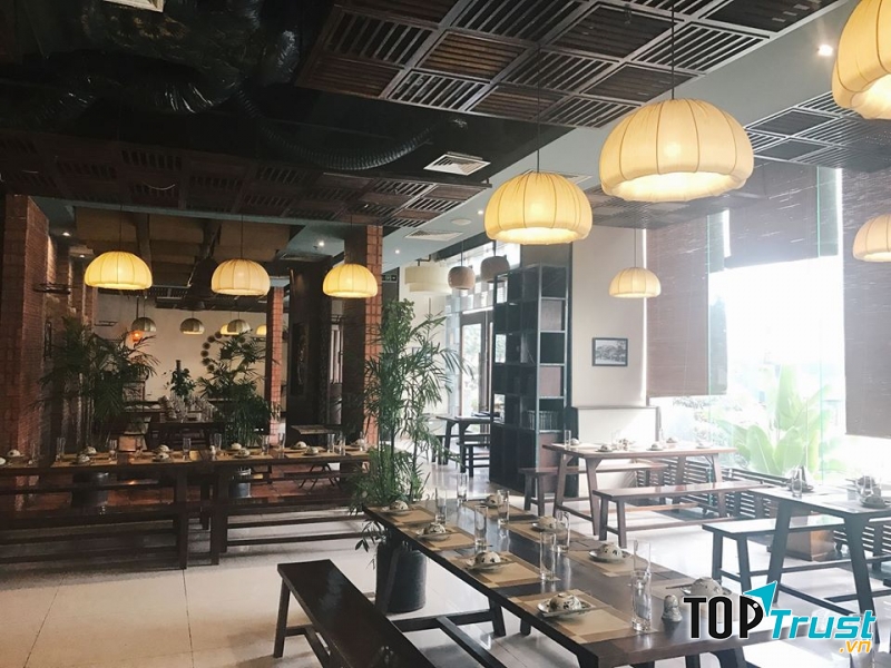 Nhà Hàng Long Viên với khong gian sang trọng